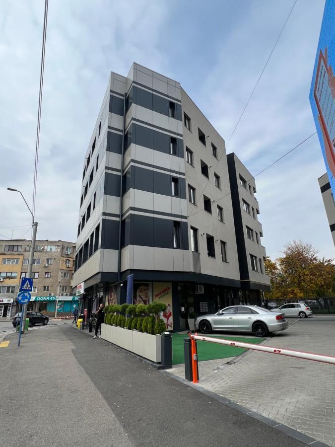 Ella Wings Apartahotel Drobeta Turnu Severin Exterior foto